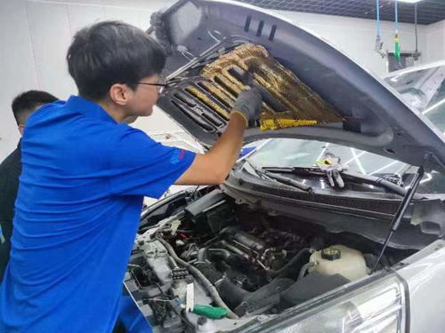 提升技能 服務(wù)教學(xué) 機(jī)電工程系青年教師暑期參加汽車(chē)美容和汽車(chē)改裝技能培訓(xùn)