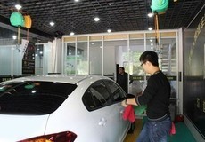 10元搶購超值車用玻璃水，高效去污護(hù)玻璃！