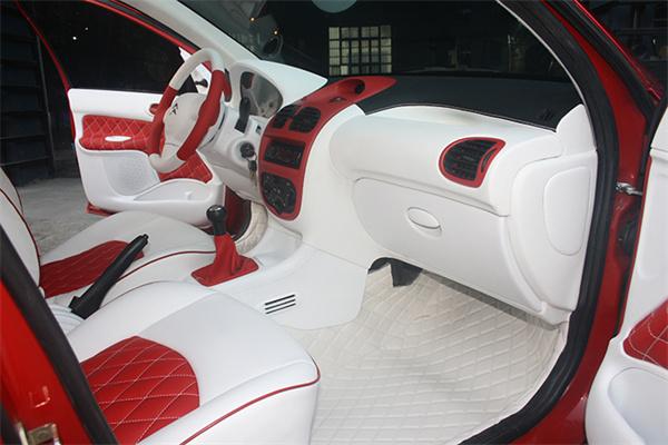 領(lǐng)航舵汽車(chē)裝飾 以專業(yè)與匠心，為您的愛(ài)車(chē)增添魅力與舒適